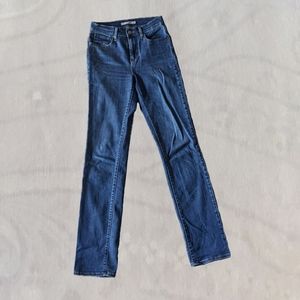 724 Levi's high rise straight jeans